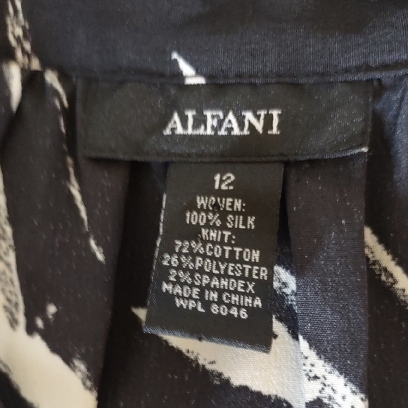 Alfani Black and White 100% Silk Blouse Size 12 - Picture 4 of 6
